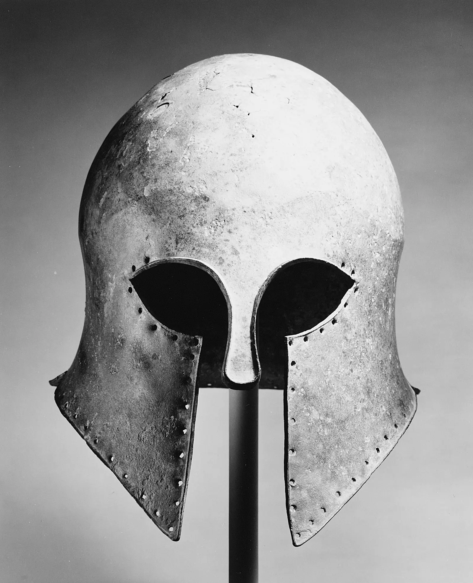 Bronze Corinthian helmet, The Metropolitan Museum of Art